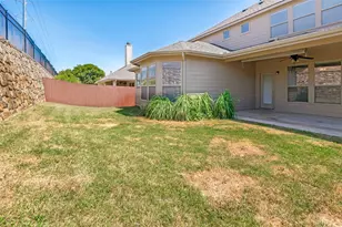 15721 Landing Creek Ln, Fort Worth, TX 76262 - Photo 24