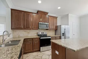 15721 Landing Creek Ln, Fort Worth, TX 76262 - Photo 8