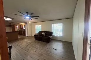 4322 Bradley Ln, Arlington, TX 76017 - Photo 20