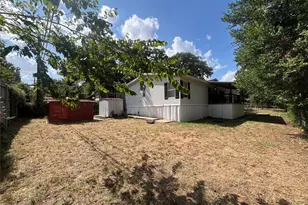 4322 Bradley Ln, Arlington, TX 76017 - Photo 6