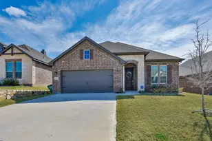 3520 Austin St, Gainesville, TX 76240 - Photo 1