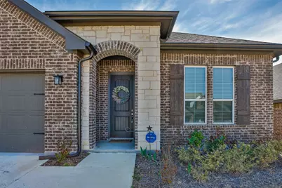 3520 Austin Street, Gainesville, TX 76240 - Photo 2