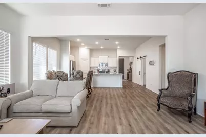 3520 Austin Street, Gainesville, TX 76240 - Photo 8