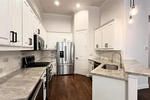 2209 Kirby St, Dallas, TX 75204 - Photo 2