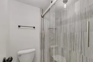 5300 Keller Springs Rd, Dallas, TX 75248 - Photo 20