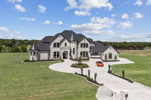 1850 New Castle Ct, Lucas, TX 75002 - Photo 2