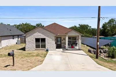 1608 Ridgeview Trail, Granbury, TX 76048 - Photo 2
