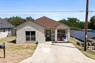 1608 Ridgeview Trail, Granbury, TX 76048 - Photo 2