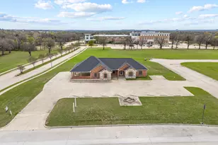 401 Center Ct Dr, Bridgeport, TX 76426 - Photo 24