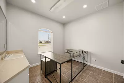 401 Center Ct Drive, Bridgeport, TX 76426 - Photo 12