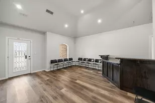 401 Center Ct Dr, Bridgeport, TX 76426 - Photo 2