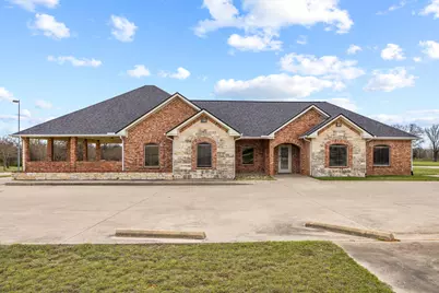401 Center Ct Drive, Bridgeport, TX 76426 - Photo 1