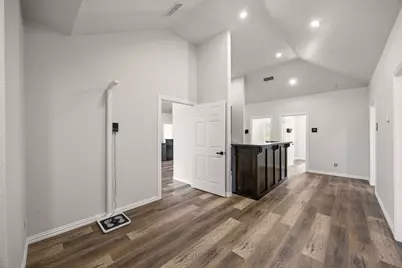 401 Center Ct Drive, Bridgeport, TX 76426 - Photo 4