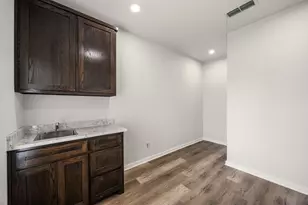 401 Center Ct Dr, Bridgeport, TX 76426 - Photo 8