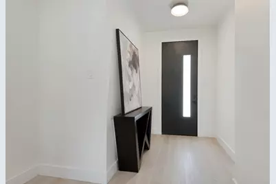 1626 Bannock Avenue, Dallas, TX 75215 - Photo 2