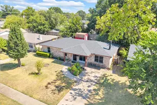 2210 Starlite Ln, Irving, TX 75061 - Photo 4