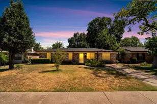 2210 Starlite Ln, Irving, TX 75061 - Photo 2
