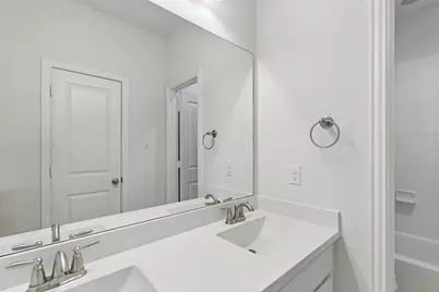 400 Warwick Boulevard, Lewisville, TX 75056 - Photo 14
