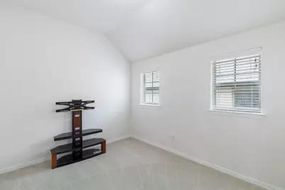 400 Warwick Boulevard, Lewisville, TX 75056 - Photo 12