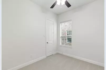 400 Warwick Boulevard, Lewisville, TX 75056 - Photo 8