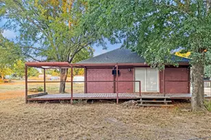 697 Co Rd 166, Whitesboro, TX 76273 - Photo 18