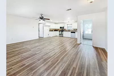 697 County Road 166, Whitesboro, TX 76273 - Photo 2