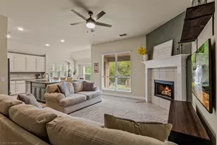 485 W Autumn Hill Bluff, Lavon, TX 75166 - Photo 4