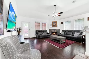 10410 Hunter Run, Frisco, TX 75035 - Photo 14