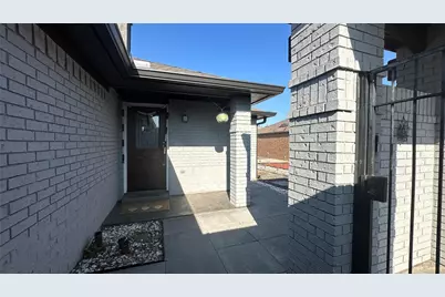 3925 Capricorn Court, Plano, TX 75023 - Photo 4