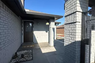 3925 Capricorn Ct, Plano, TX 75023 - Photo 4