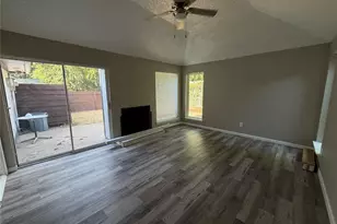 10231 Ridge Oak St, Dallas, TX 75227 - Photo 8