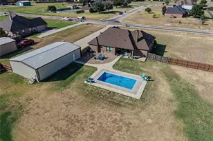 123 Cactus Dr, Decatur, TX 76234 - Photo 2