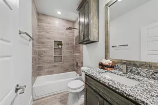 821 S Ayers Ave, Fort Worth, TX 76103 - Photo 18