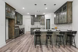 821 S Ayers Ave, Fort Worth, TX 76103 - Photo 8