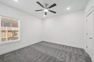 821 S Ayers Ave, Fort Worth, TX 76103 - Photo 20