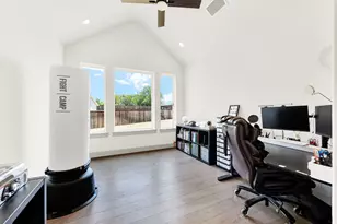 10067 Clover Forest Ct, Frisco, TX 75035 - Photo 14