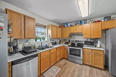 701 N 2nd Street, Cranfills Gap, TX 76637 - Photo 8