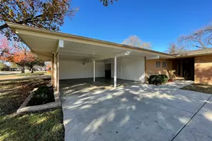 4616 Fawn Dr, Fort Worth, TX 76132 - Photo 4