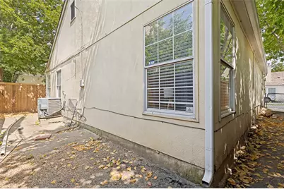 4315 Munger Avenue, Dallas, TX 75204 - Photo 8