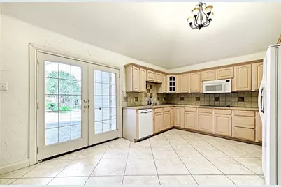2601 Country Place, Carrollton, TX 75006 - Photo 4