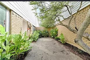 2601 Country Pl, Carrollton, TX 75006 - Photo 26