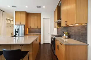 2004 Prairie Ave, Dallas, TX 75204 - Photo 8