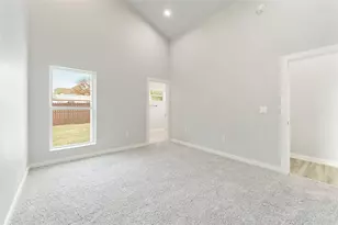 11915 Carson, Balch Springs, TX 75180 - Photo 12
