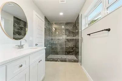 11915 Carson, Balch Springs, TX 75180 - Photo 10