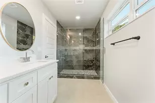 11915 Carson, Balch Springs, TX 75180 - Photo 10