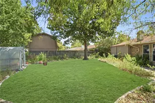 2015 Inverness Dr, Carrollton, TX 75007 - Photo 20