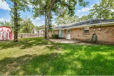 608 W Cheryl Avenue, Hurst, TX 76053 - Photo 22