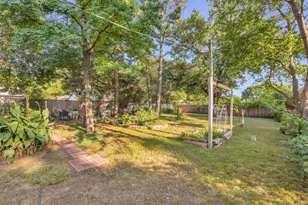 204 W 7th St, Irving, TX 75060 - Photo 38