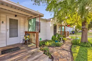 204 W 7th St, Irving, TX 75060 - Photo 4