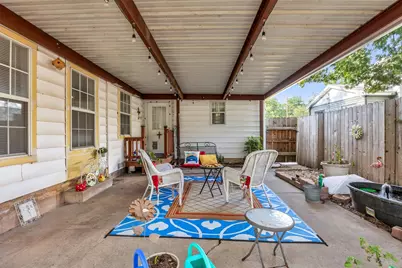 204 W 7th Street, Irving, TX 75060 - Photo 32